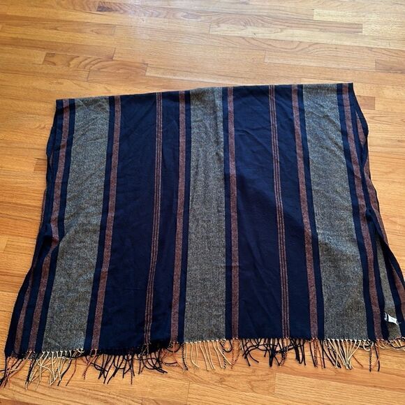 Madewell Plaid Poncho dark nightfall - Picture 9 of 9